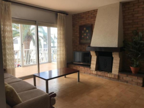 Apartamento situado en 1º linea de playa La Llosa 112B - INMO22